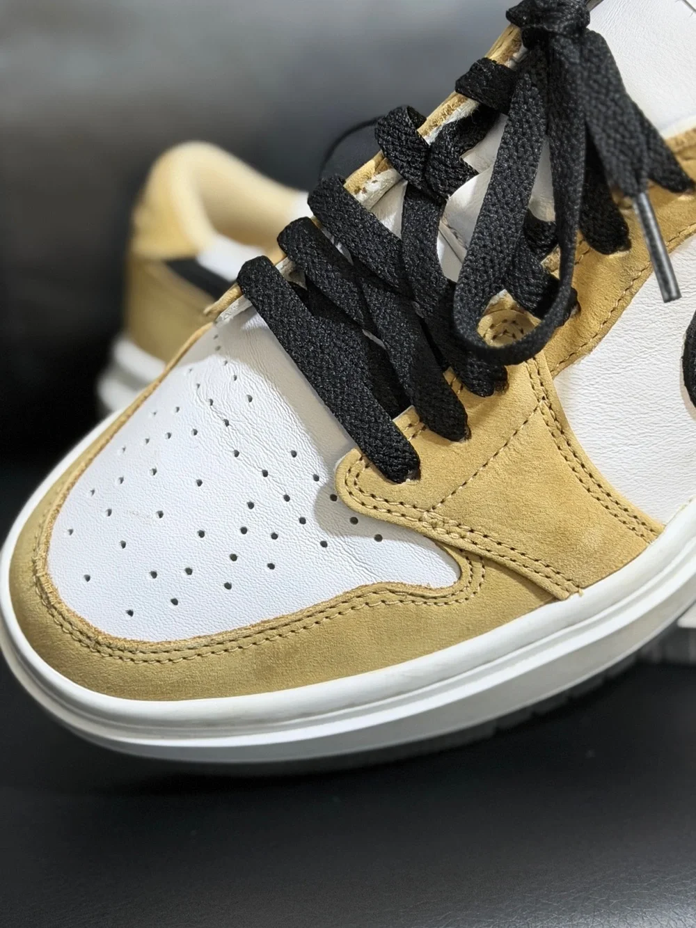 Nike Jordan Woman  Low-Top Sneakers in White and Tan